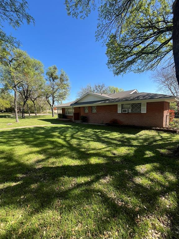 111 Lakeridge Road Lakeside, TX 76108 - Photo 1 of 1