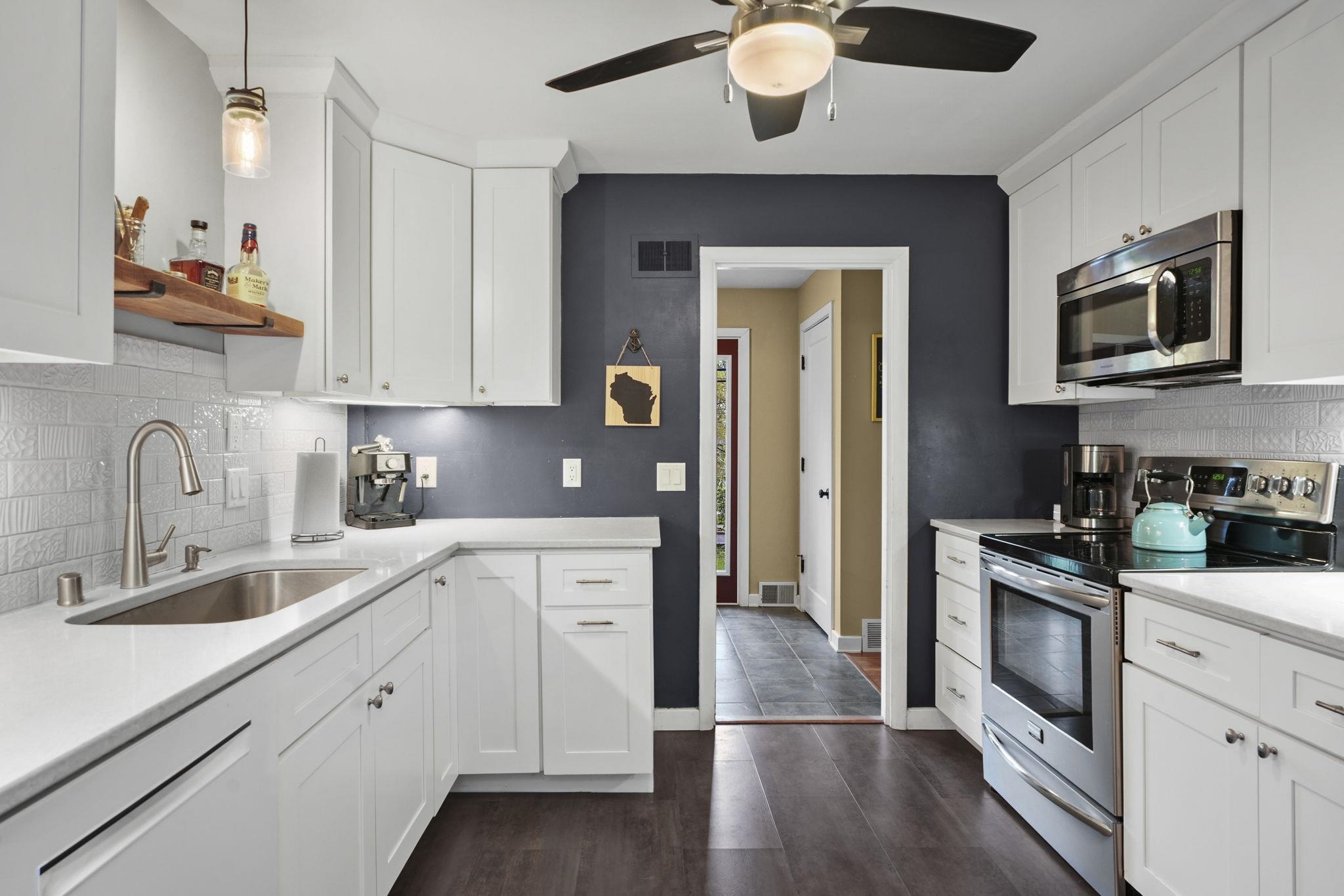 2825 Regent Street Madison, WI 53705 - Photo 5 of 46