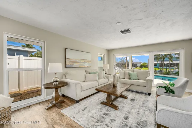 $3,900 | 458 Sandpiper Drive, Satellite Beach, FL 32937