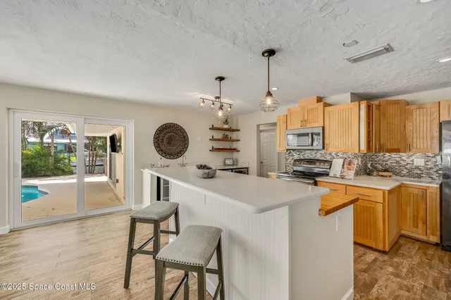 $3,900 | 458 Sandpiper Drive, Satellite Beach, FL 32937