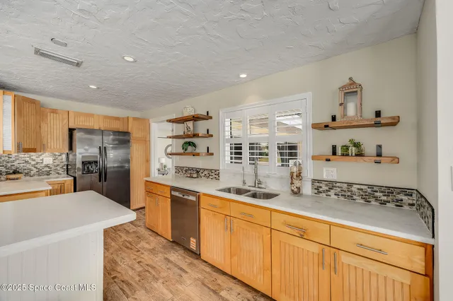 $3,900 | 458 Sandpiper Drive, Satellite Beach, FL 32937