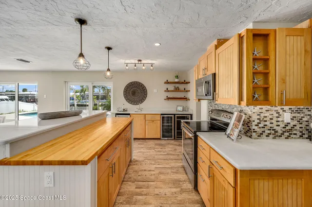 $3,900 | 458 Sandpiper Drive, Satellite Beach, FL 32937