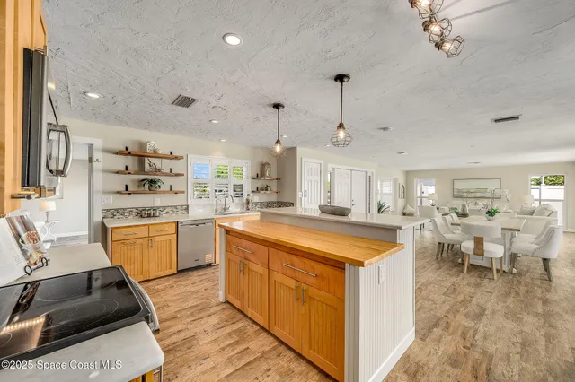 $3,900 | 458 Sandpiper Drive, Satellite Beach, FL 32937