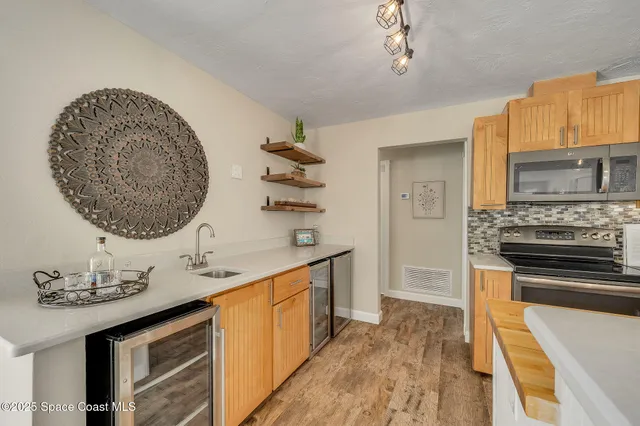 $3,900 | 458 Sandpiper Drive, Satellite Beach, FL 32937