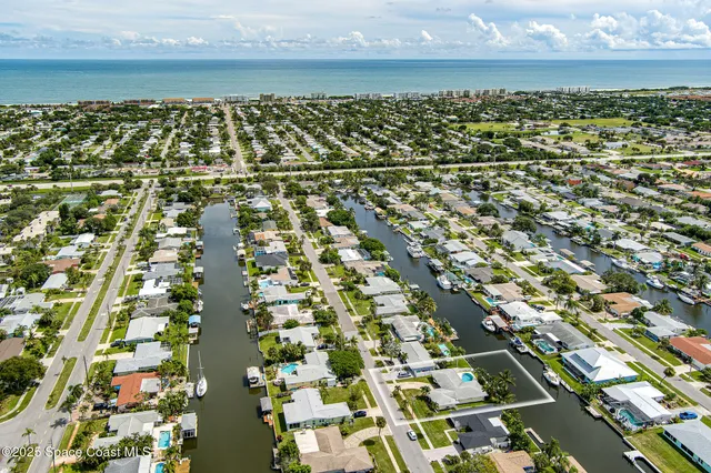 $3,900 | 458 Sandpiper Drive, Satellite Beach, FL 32937