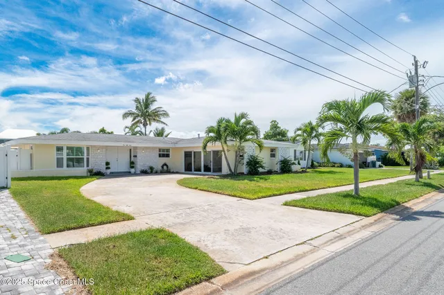$3,900 | 458 Sandpiper Drive, Satellite Beach, FL 32937