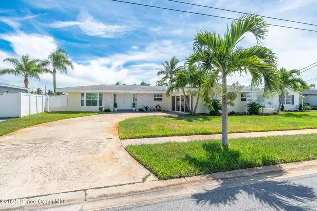 $3,900 | 458 Sandpiper Drive, Satellite Beach, FL 32937