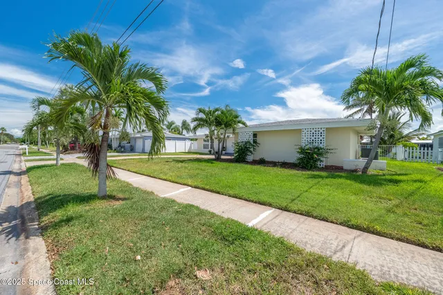 $3,900 | 458 Sandpiper Drive, Satellite Beach, FL 32937