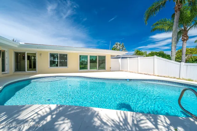 $3,900 | 458 Sandpiper Drive, Satellite Beach, FL 32937