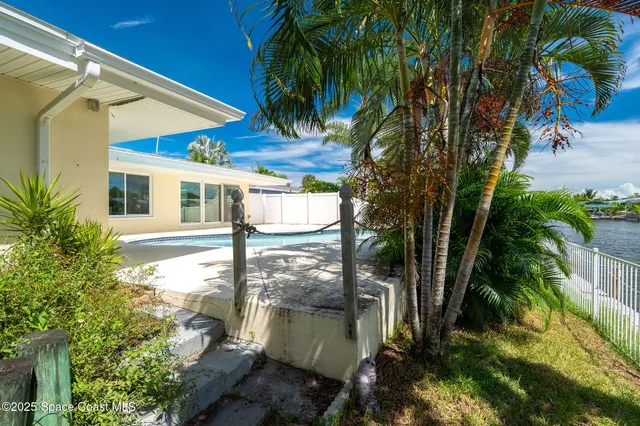 $3,900 | 458 Sandpiper Drive, Satellite Beach, FL 32937