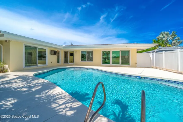 $3,900 | 458 Sandpiper Drive, Satellite Beach, FL 32937