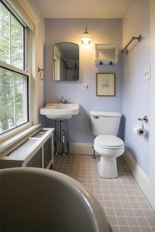 503 Ocean House Road Cape Elizabeth, ME 04107 - Photo 19 of 32 Guest Bath