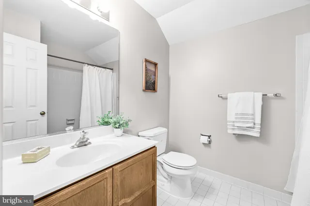 $895,000 | 6260 Chaucer Lane, Alexandria, VA 22304