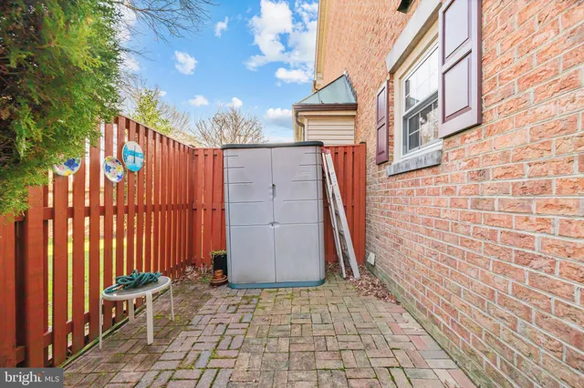 $895,000 | 6260 Chaucer Lane, Alexandria, VA 22304