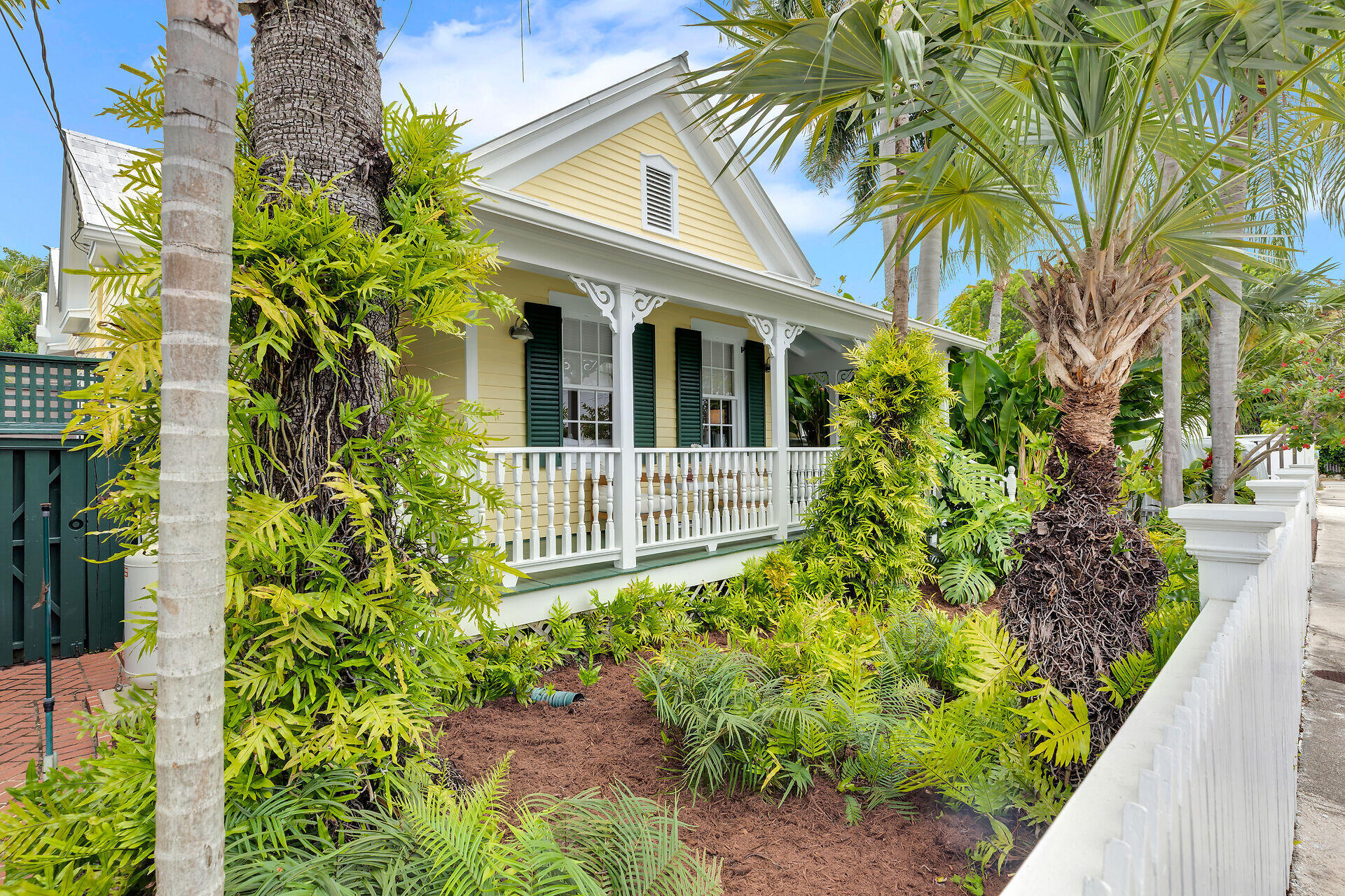 619 Ashe Street Key West, FL 33040 - Photo 41 of 42 Front Yard