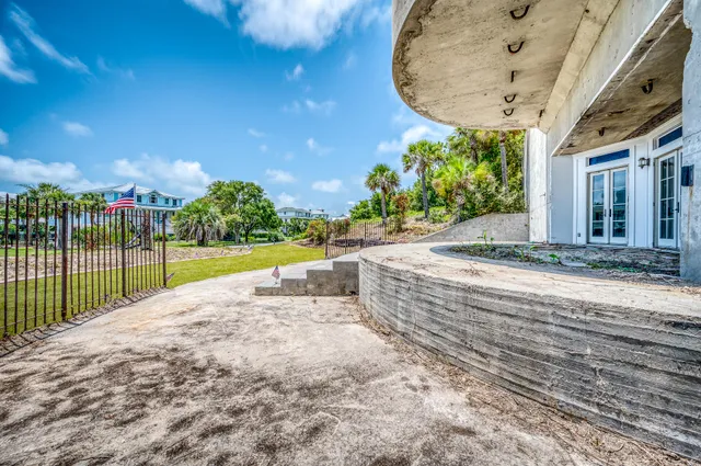 $4,750,000 | 3030 Brownell Avenue, Sullivans Island, SC 29482