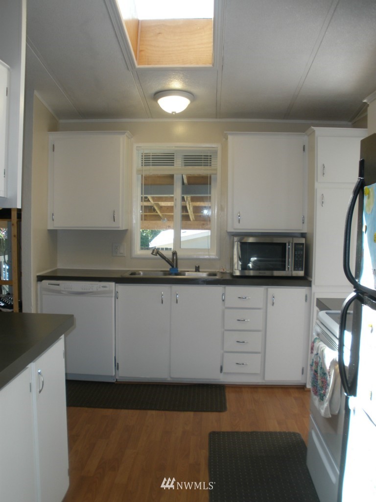 4204 Heather Road Bremerton, WA 98312 - Photo 8 of 20 Gallery Image 8