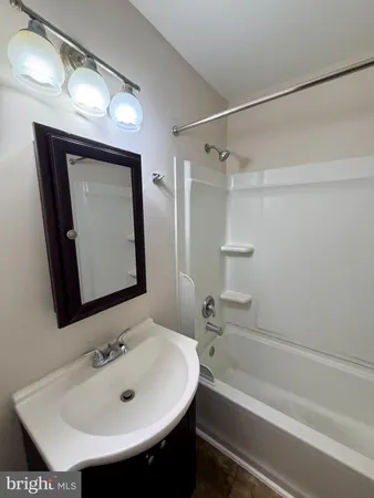 $1,799 | 3 Dunsmore Road, Newark, DE 19713