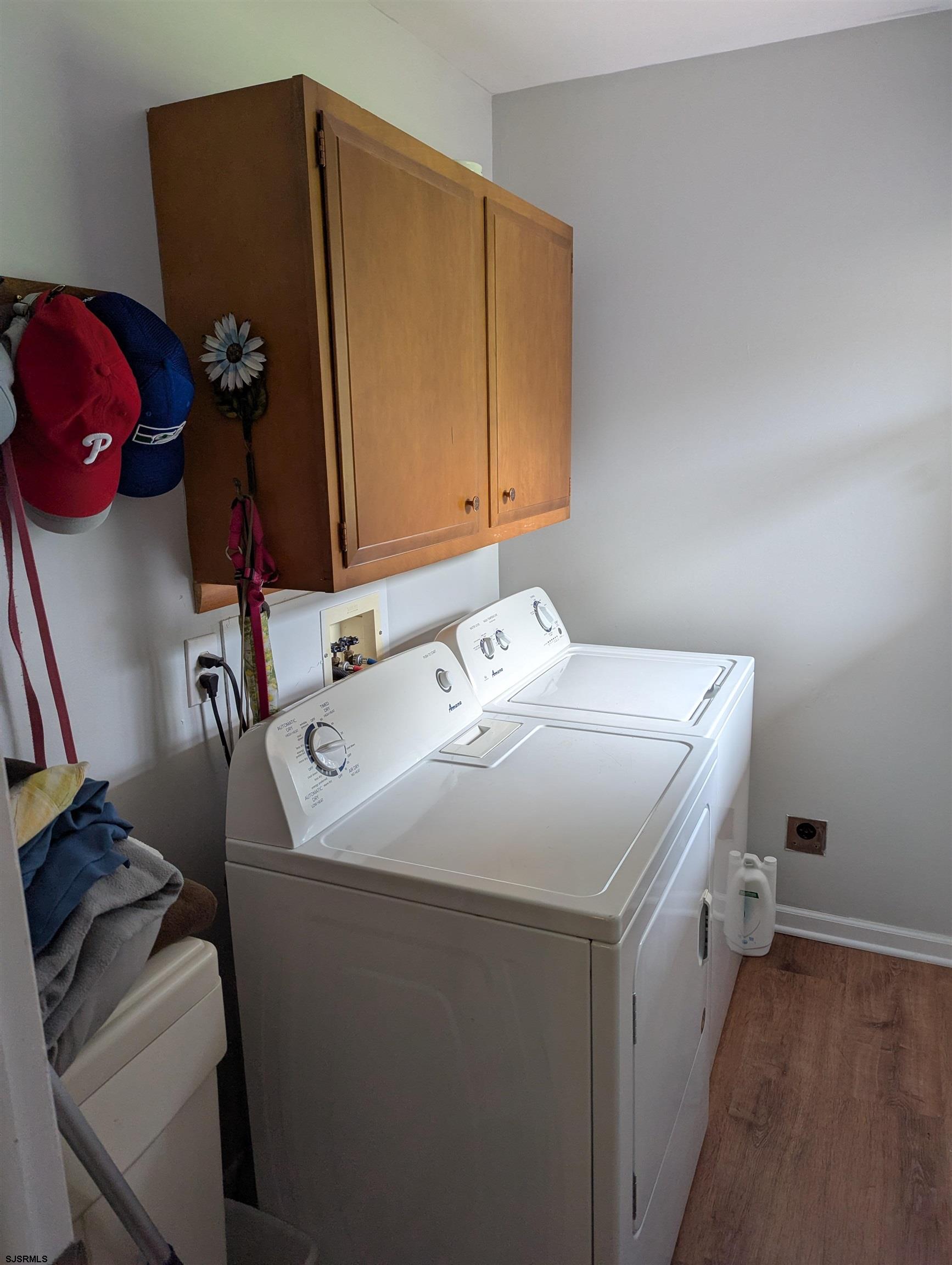 71 Perry Road Woodbine, NJ 08270 - Photo 24 of 32 a utility room with dryer and washer