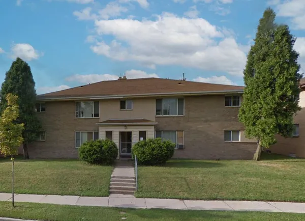 $875 | 7711 West Hampton Avenue, Unit 5, Milwaukee, WI 53218