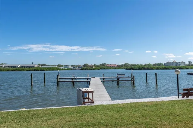 $479,900 | 19701 Gulf Boulevard, Unit 127, Indian Shores, FL 33785