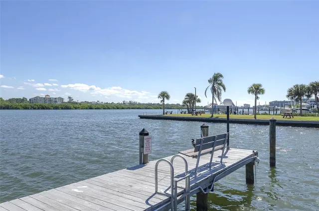 $479,900 | 19701 Gulf Boulevard, Unit 127, Indian Shores, FL 33785