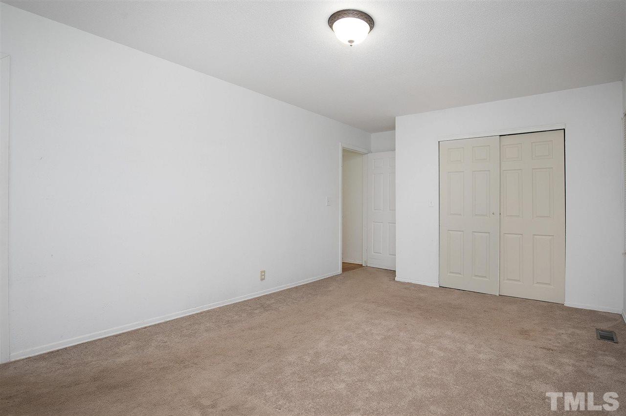 3404 Morningside Drive Raleigh, NC 27607 - Photo 12 of 27