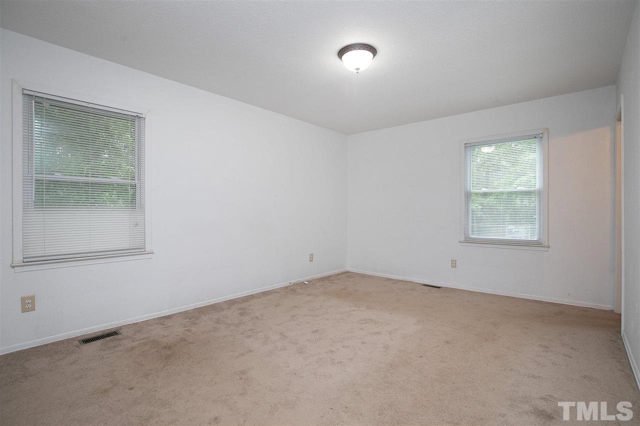 3404 Morningside Drive Raleigh, NC 27607 - Photo 13 of 27