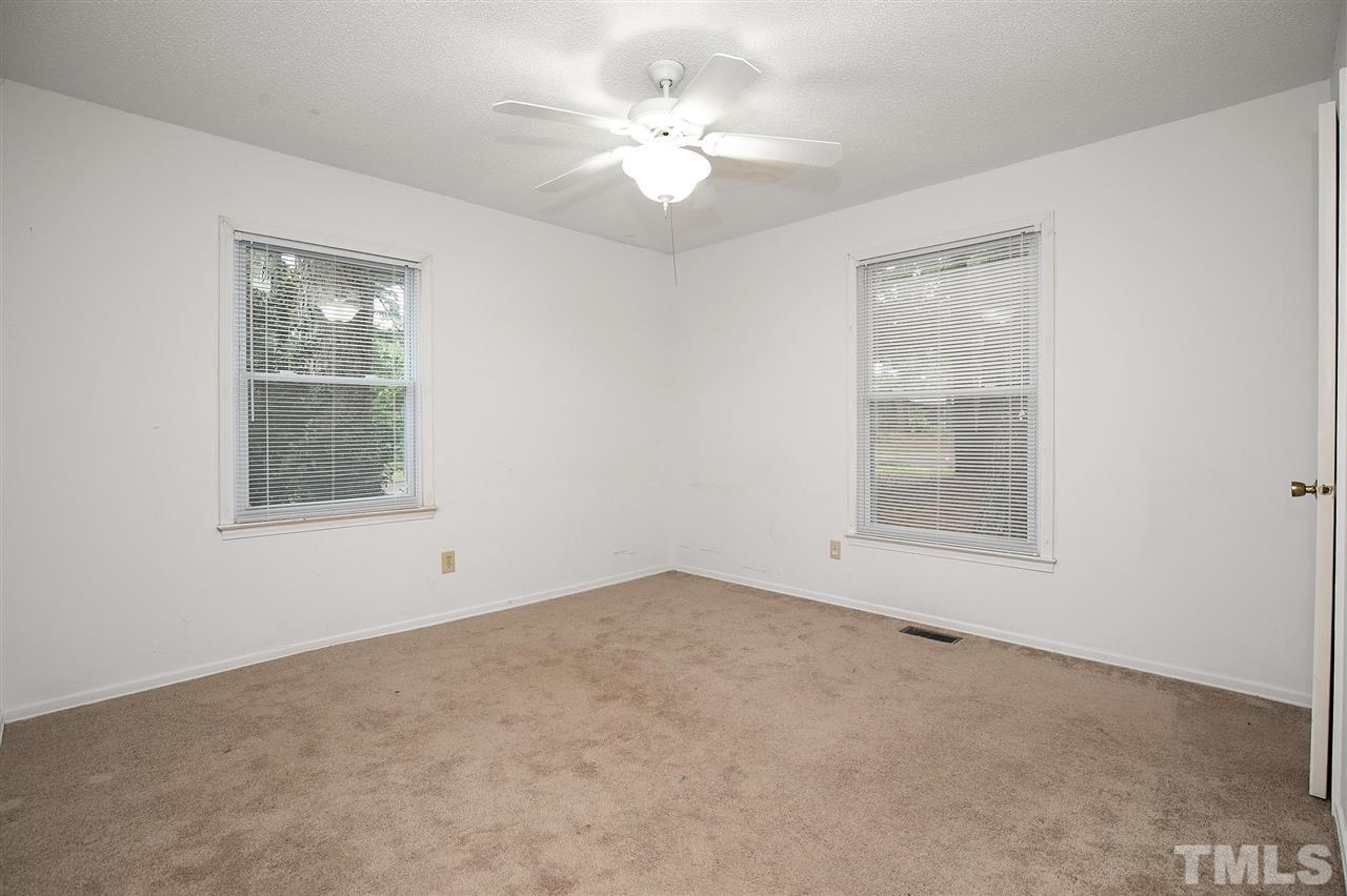 3404 Morningside Drive Raleigh, NC 27607 - Photo 15 of 27