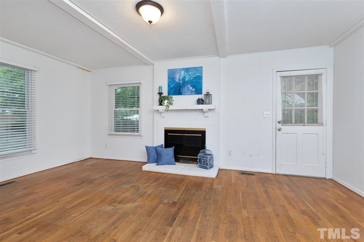 3404 Morningside Drive Raleigh, NC 27607 - Photo 4 of 27
