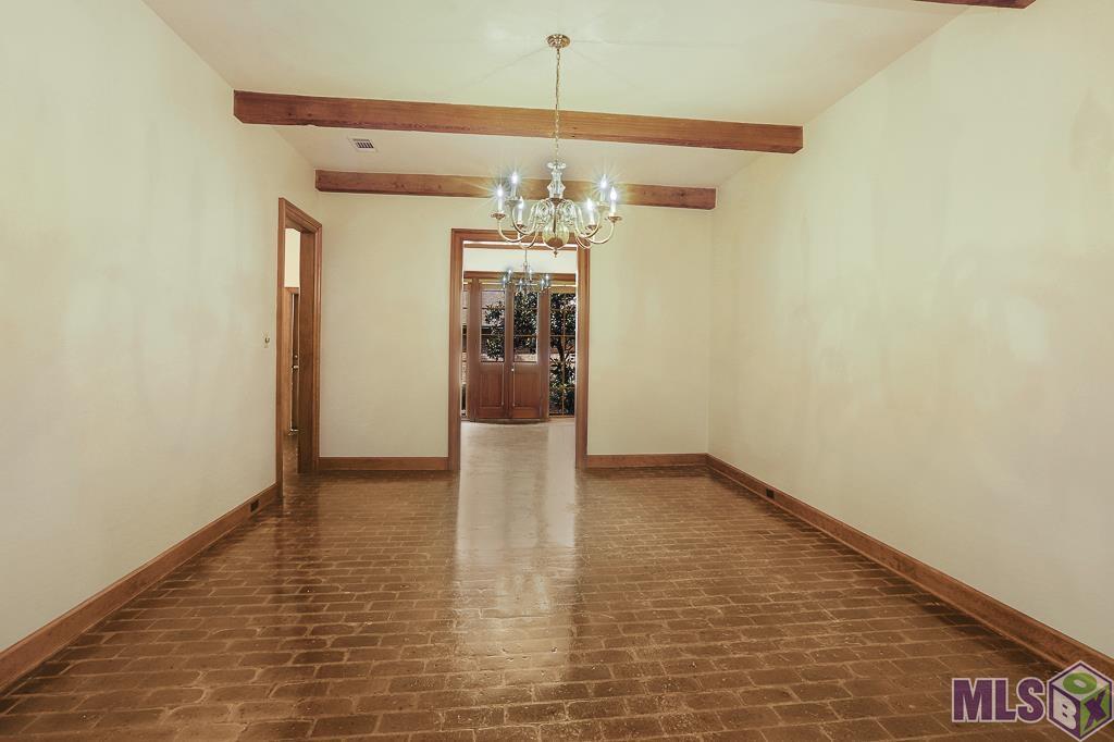 45 Jamestowne Court Baton Rouge, LA 70809 - Photo 5 of 35 Formal Dining