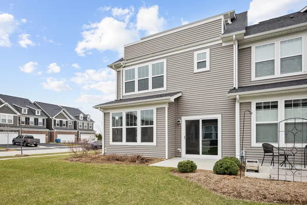 $539,000 | 470 Watercress Drive, Aurora, IL 60504