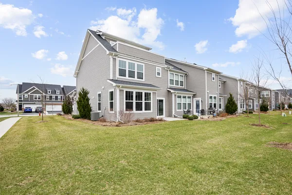 $539,000 | 470 Watercress Drive, Aurora, IL 60504