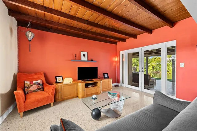 $585,000 | 1175 Grant Street, Hollywood, FL 33019