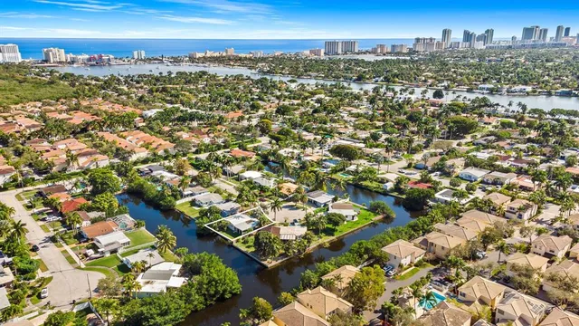 $585,000 | 1175 Grant Street, Hollywood, FL 33019