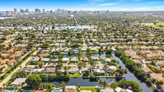 $585,000 | 1175 Grant Street, Hollywood, FL 33019