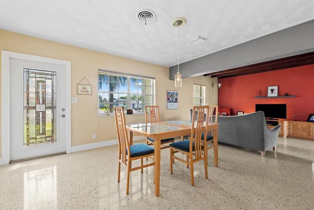 $585,000 | 1175 Grant Street, Hollywood, FL 33019