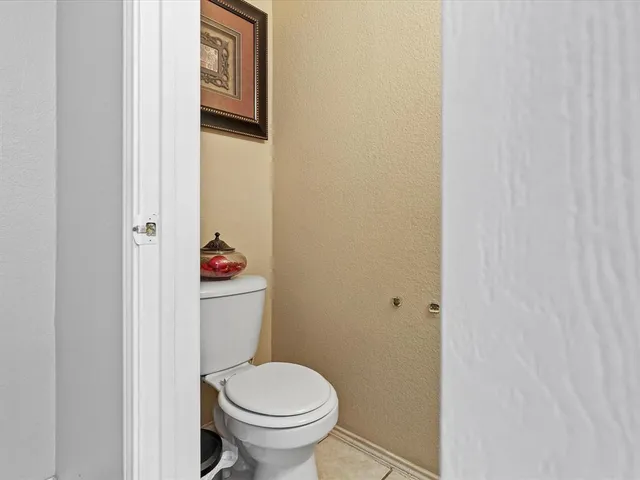 a bathroom with a toilet