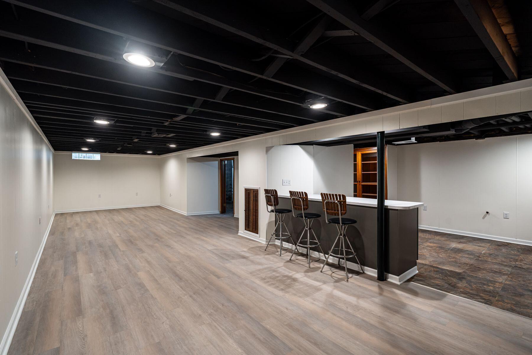 3401 West Wanda Avenue Milwaukee, WI 53221 - Photo 19 of 34 Finished Lower Level