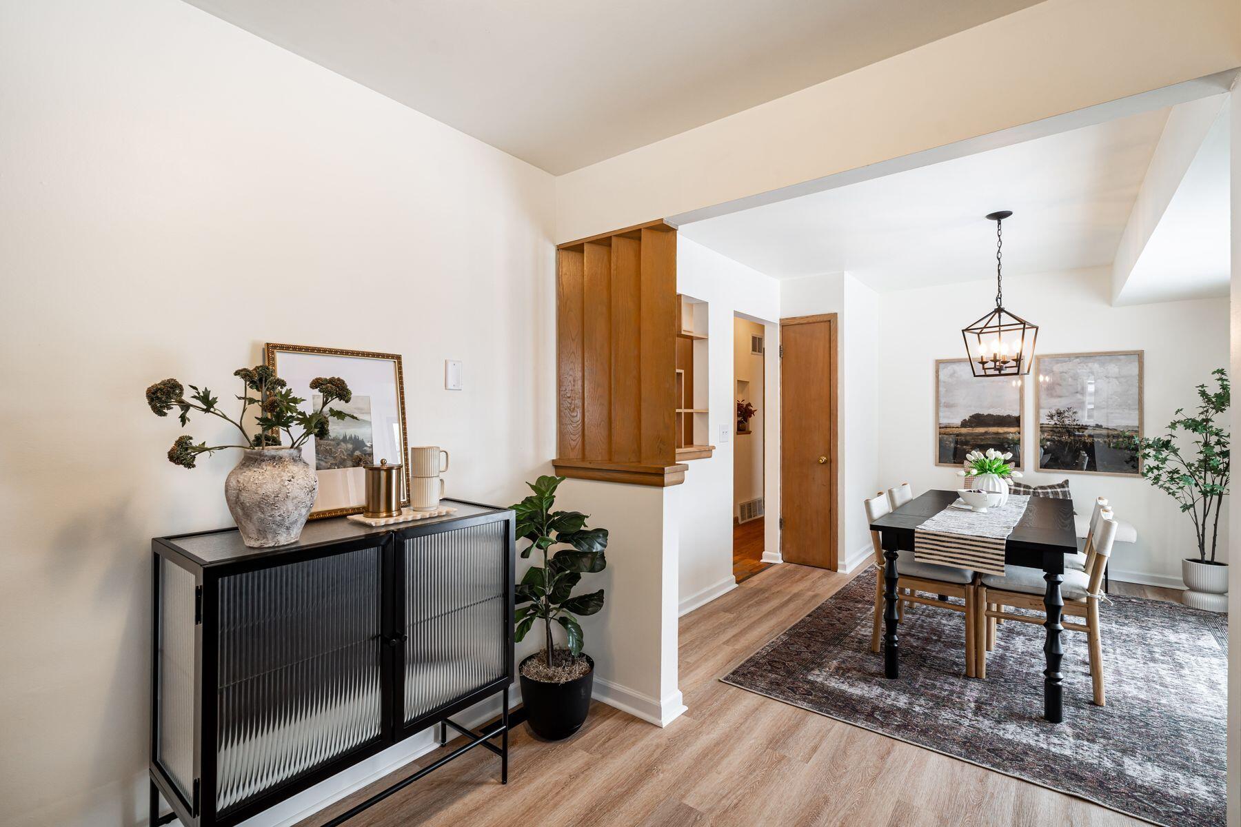 3401 West Wanda Avenue Milwaukee, WI 53221 - Photo 10 of 34 Kitchen