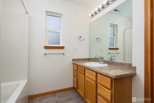 $1,095,000 | 1100 East Illinois Street, Bellingham, WA 98226