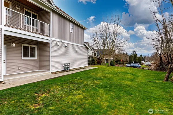 $1,095,000 | 1100 East Illinois Street, Bellingham, WA 98226