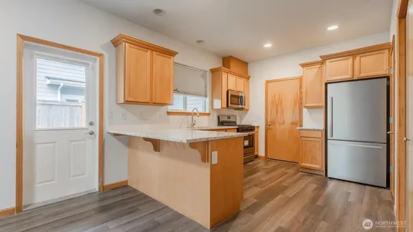 $1,095,000 | 1100 East Illinois Street, Bellingham, WA 98226