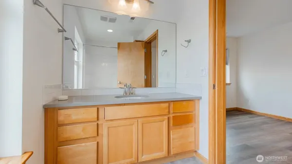 $1,095,000 | 1100 East Illinois Street, Bellingham, WA 98226