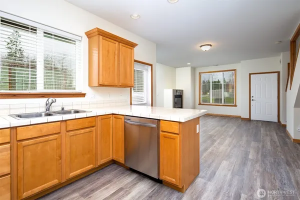 $1,095,000 | 1100 East Illinois Street, Bellingham, WA 98226