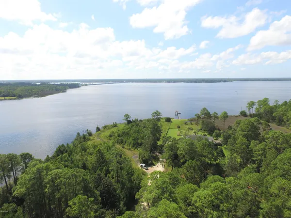 $2,000,000 | 6822 Hilliard Street, Southport, FL 32409