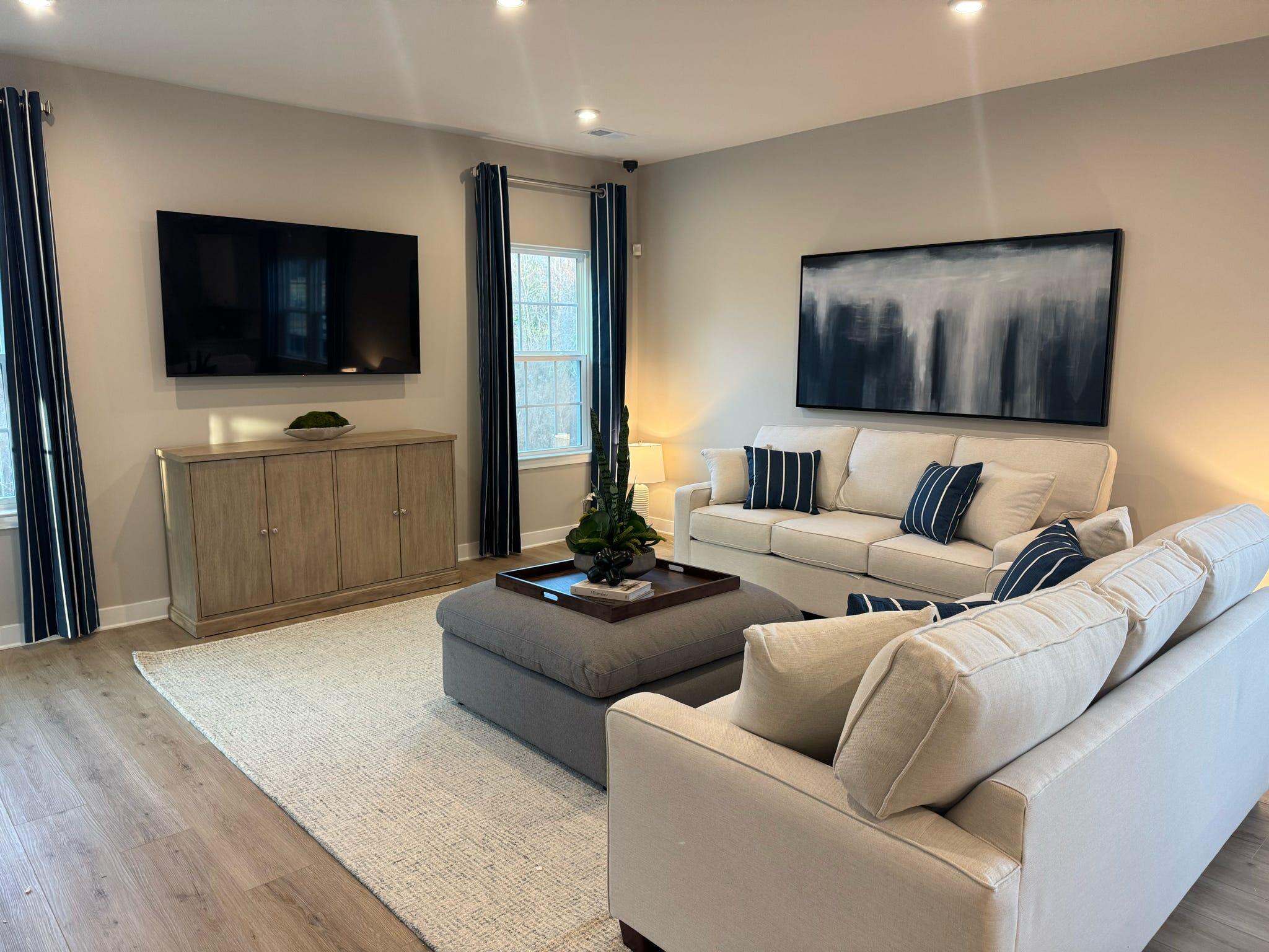 104 Cainwalker Drive Huger, SC 29450 - Photo 12 of 21 Family/Dining Area