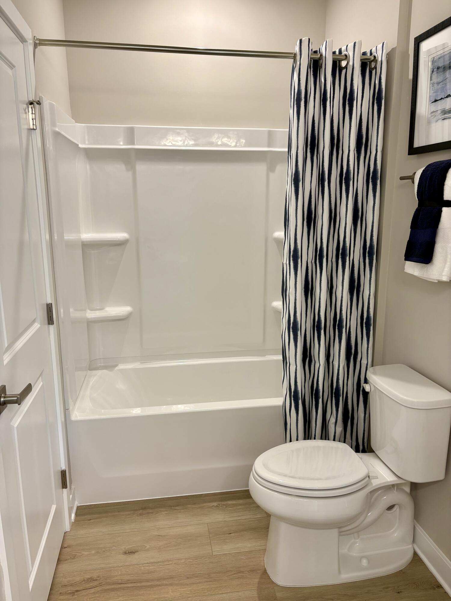 104 Cainwalker Drive Huger, SC 29450 - Photo 6 of 21 Bath 1 Tub/Shower