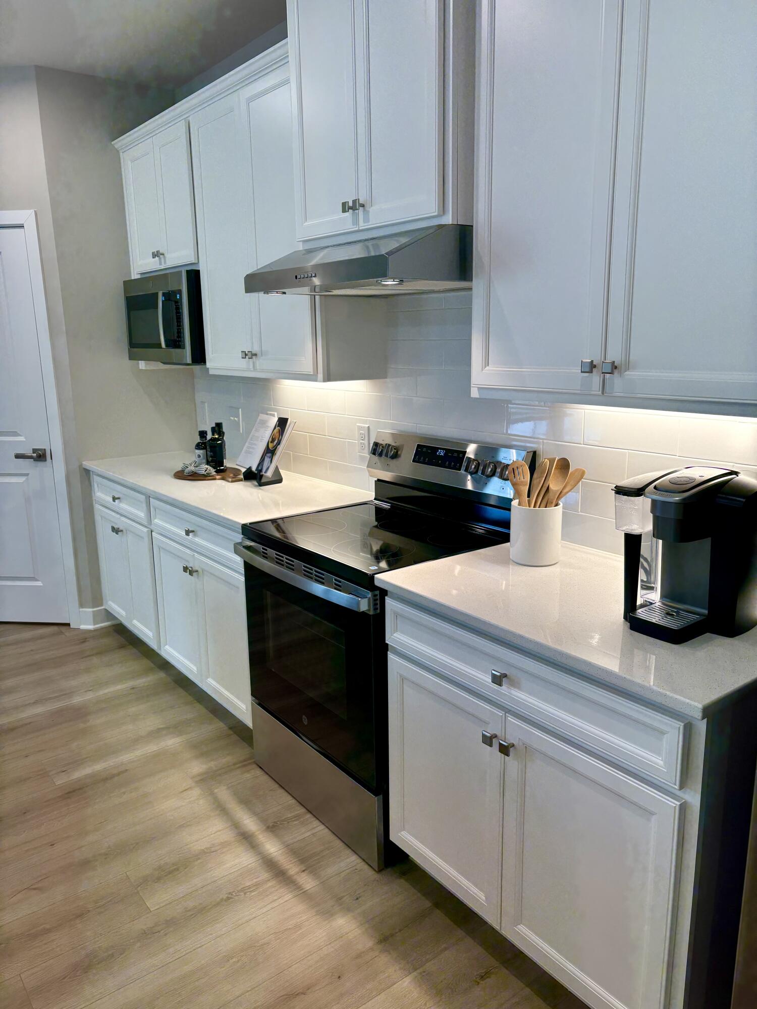 104 Cainwalker Drive Huger, SC 29450 - Photo 10 of 21 Kitchen 4