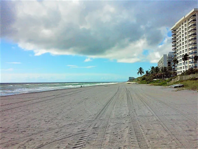 $3,995 | 2121 North Ocean Boulevard, Unit 1205E, Boca Raton, FL 33431